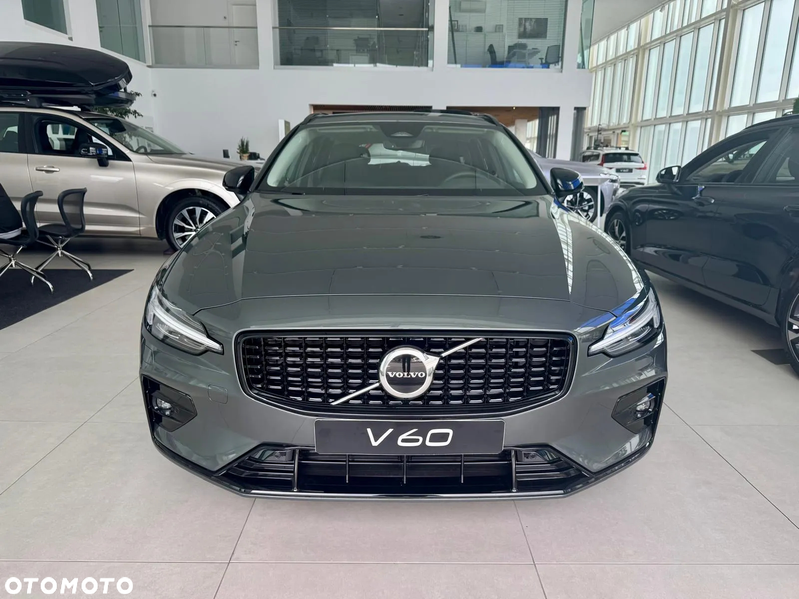 Volvo V60 B4 B Plus Dark - 3