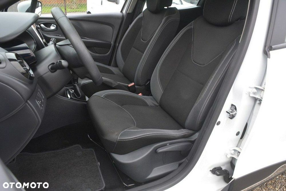 Renault Clio - 15