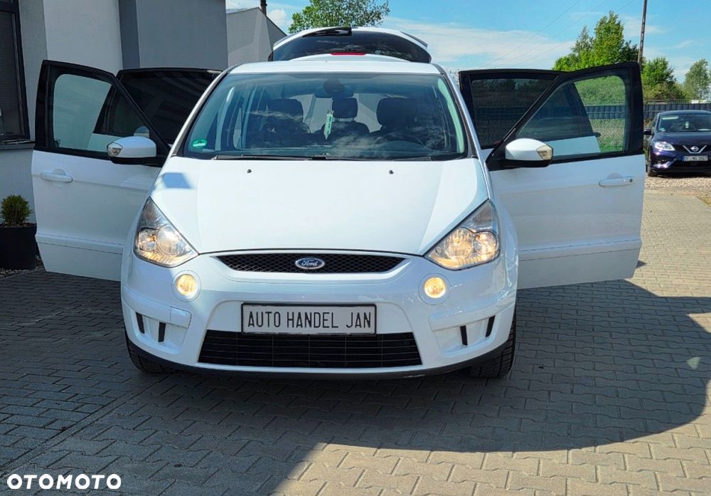 Ford S-Max - 26