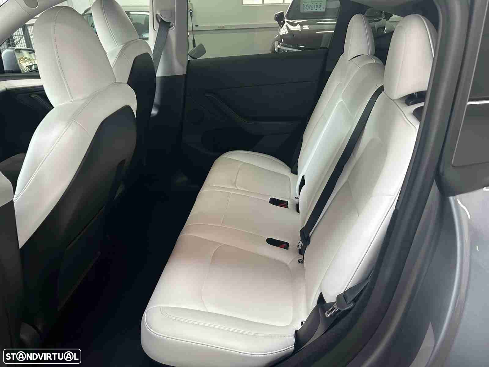 Tesla Model Y Long Range Tração Integral - 13