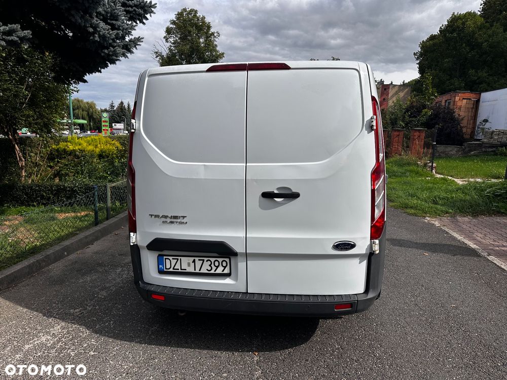 Ford Transit Custom - 12