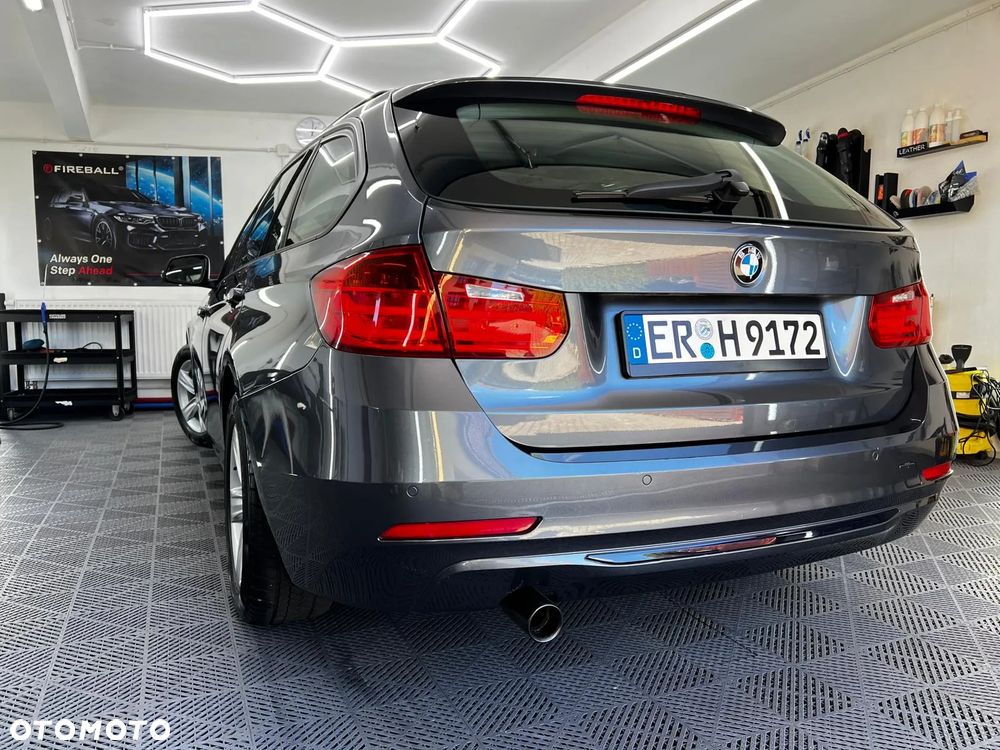 BMW Seria 3 318d DPF Edition Sport - 9