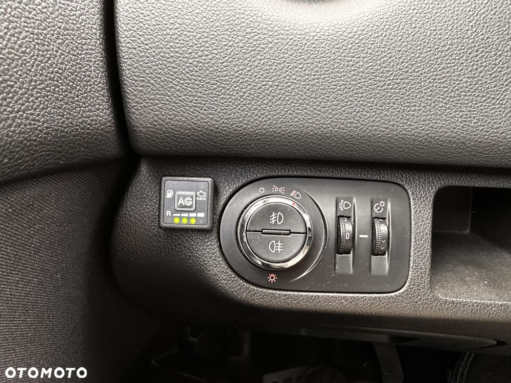 Opel Meriva - 10