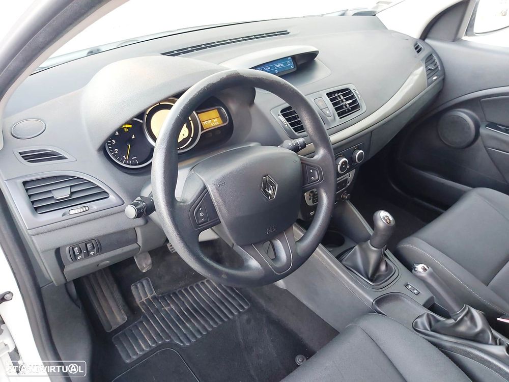 Renault Mégane 1.5 dCi Confort - 7