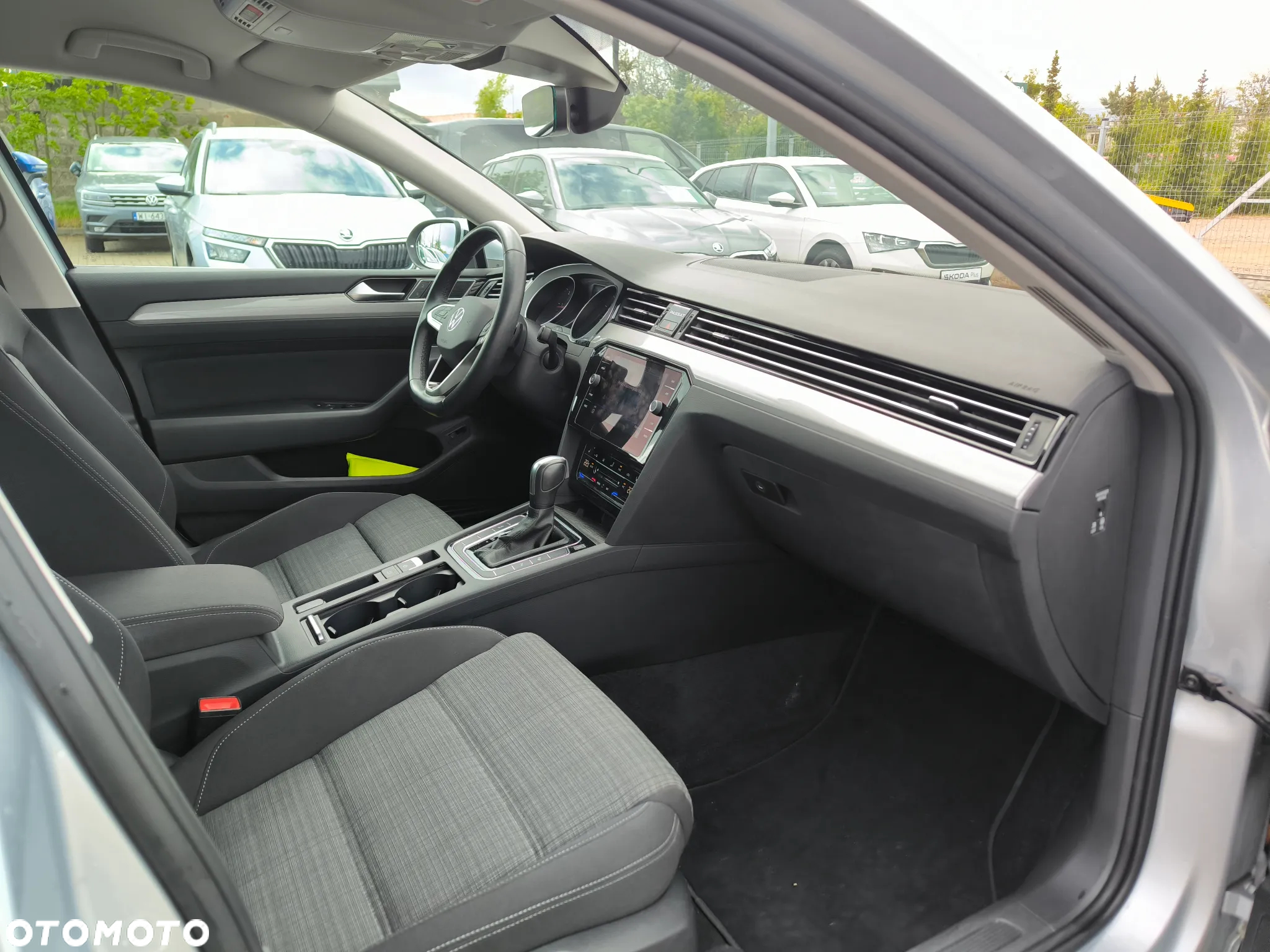 Volkswagen Passat 2.0 TDI Business DSG - 9