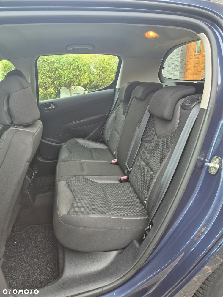 Peugeot 308 - 17
