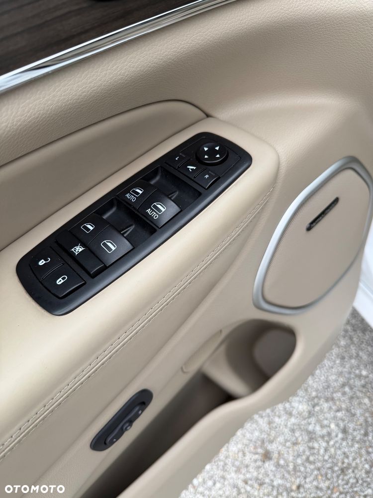 Jeep Grand Cherokee 5.7 V8 HEMI 4WD Automatik Overland - 18