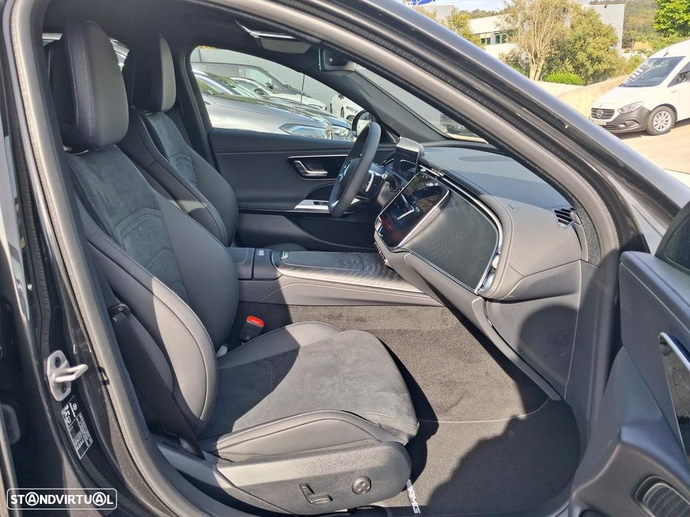Mercedes-Benz E 300 e AMG Line - 14