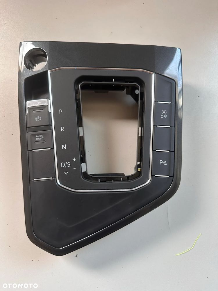 Panel sterowania, ramka wybieraka biegów VW Tiguan II  5NB713203A 5NB864263 - 1