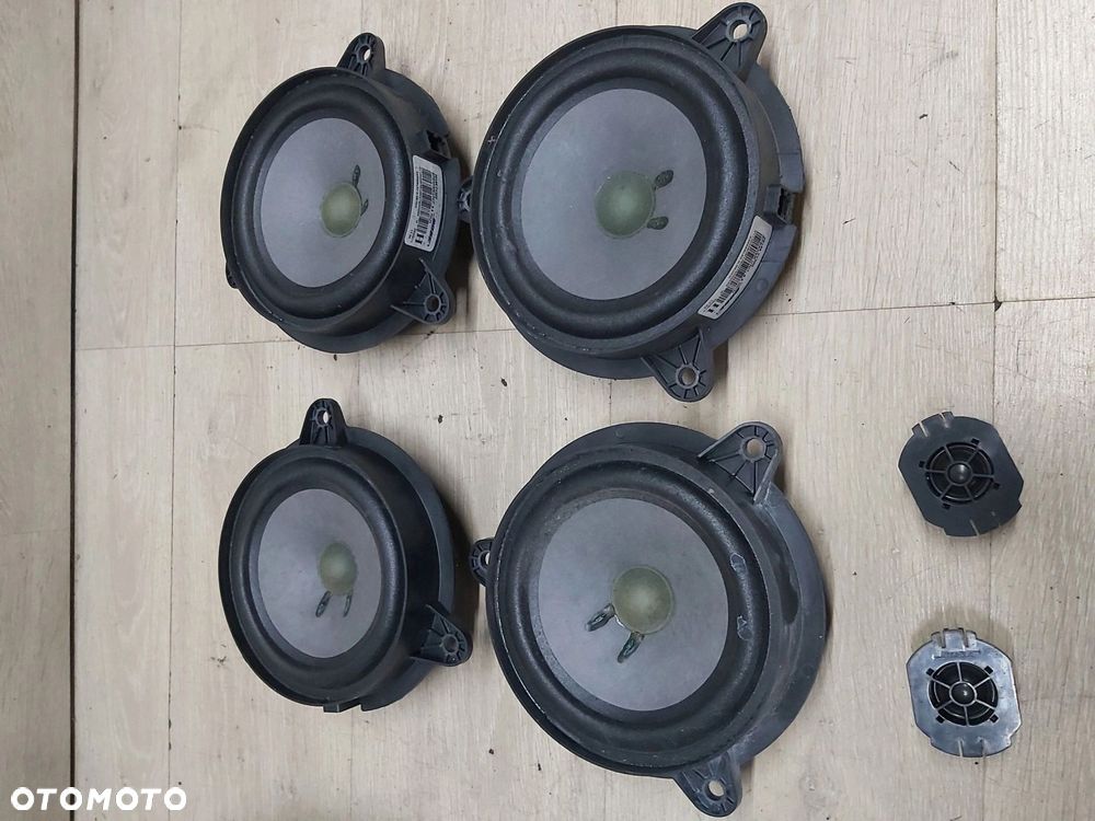 Nissan Qashqai I J10 Lift wzmacniacz subwoofer głośnik zestaw BOSE - 15