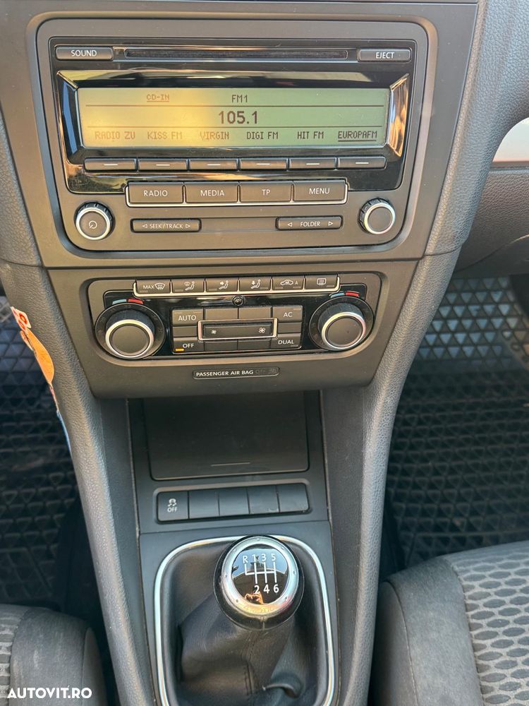 Volkswagen Golf 1.6 TDI DPF 4Motion Comfortline - 8