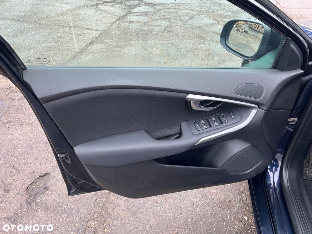 Volvo V40 D2 Kinetic - 10