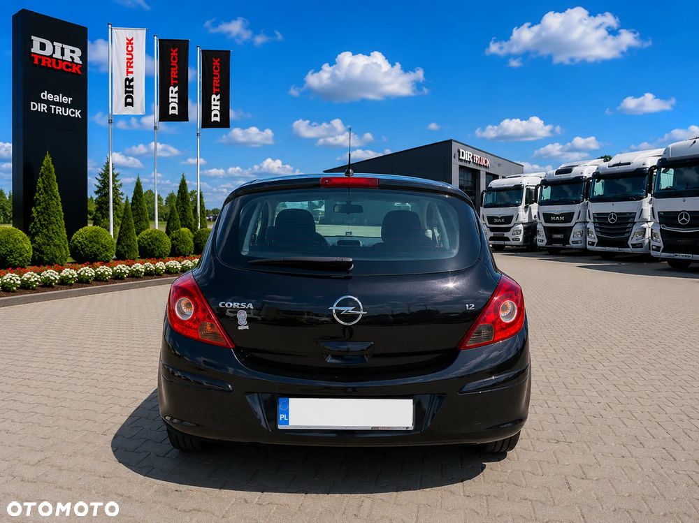 Opel Corsa 1.2 16V Cosmo - 6