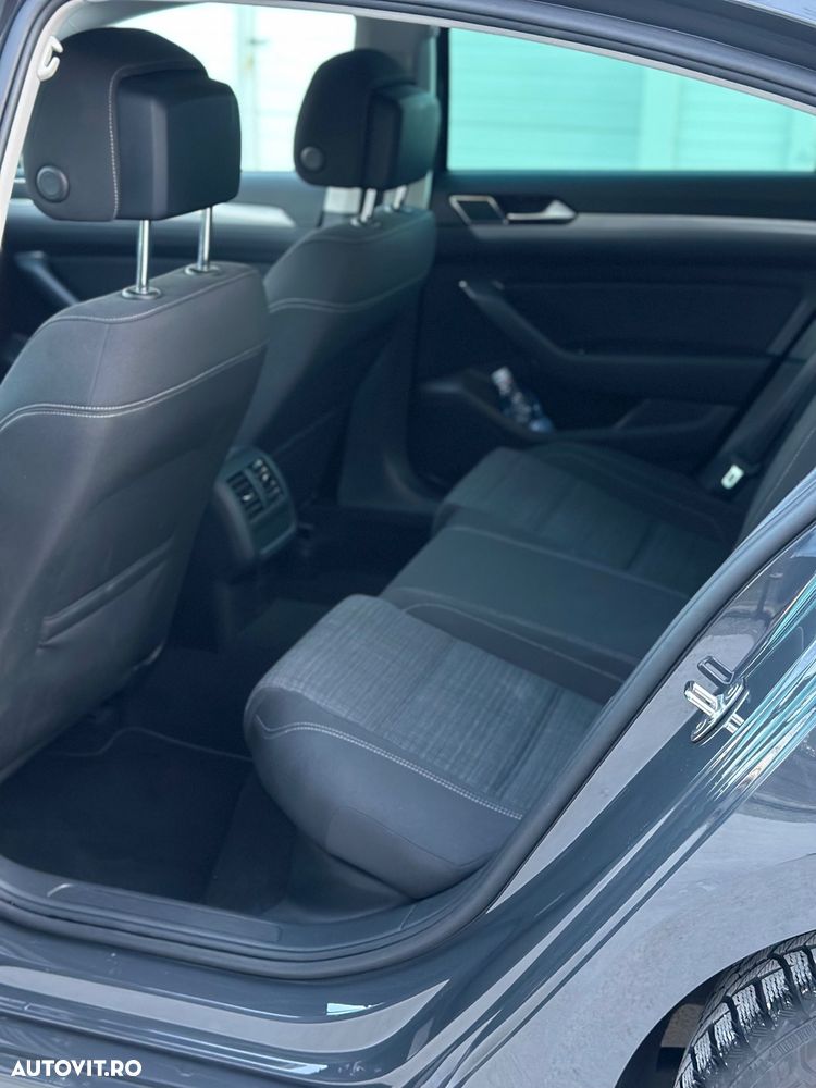 Volkswagen Passat 2.0 TDI DSG R Executive - 11