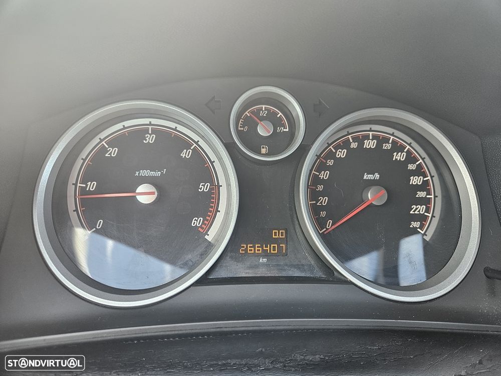 Opel Astra GTC 1.3 CDTi - 8