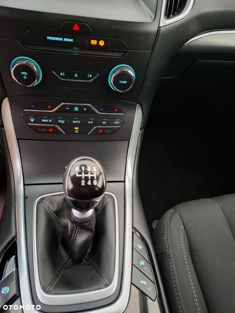 Ford S-Max 2.0 TDCi Titanium - 27