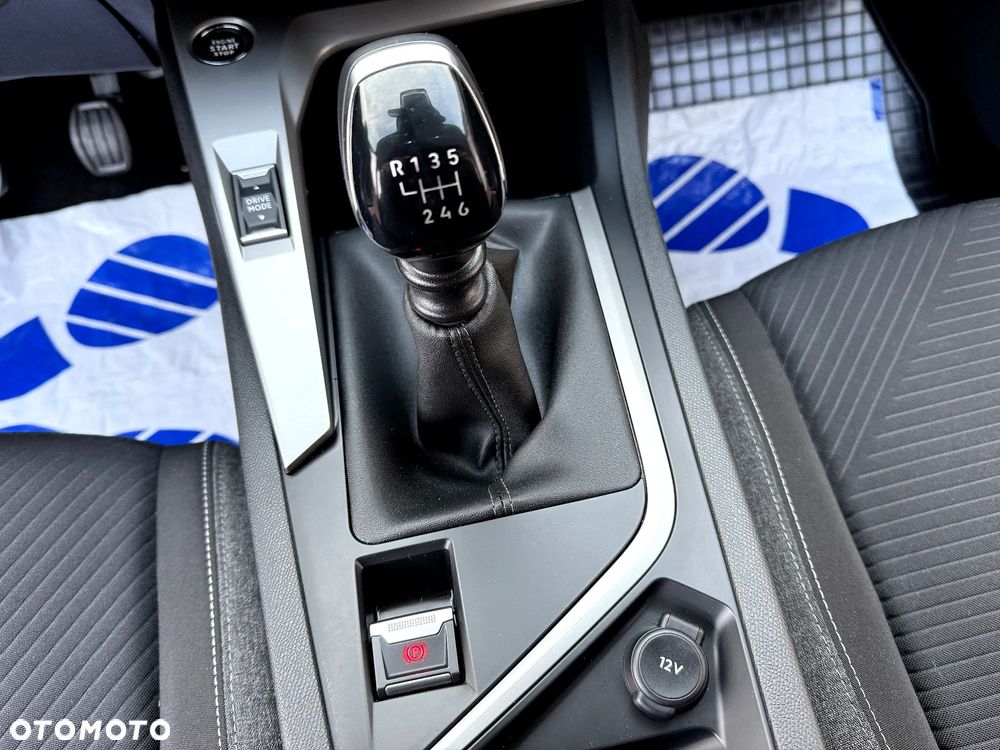 Peugeot 308 1.5 BlueHDi Allure S&S - 27