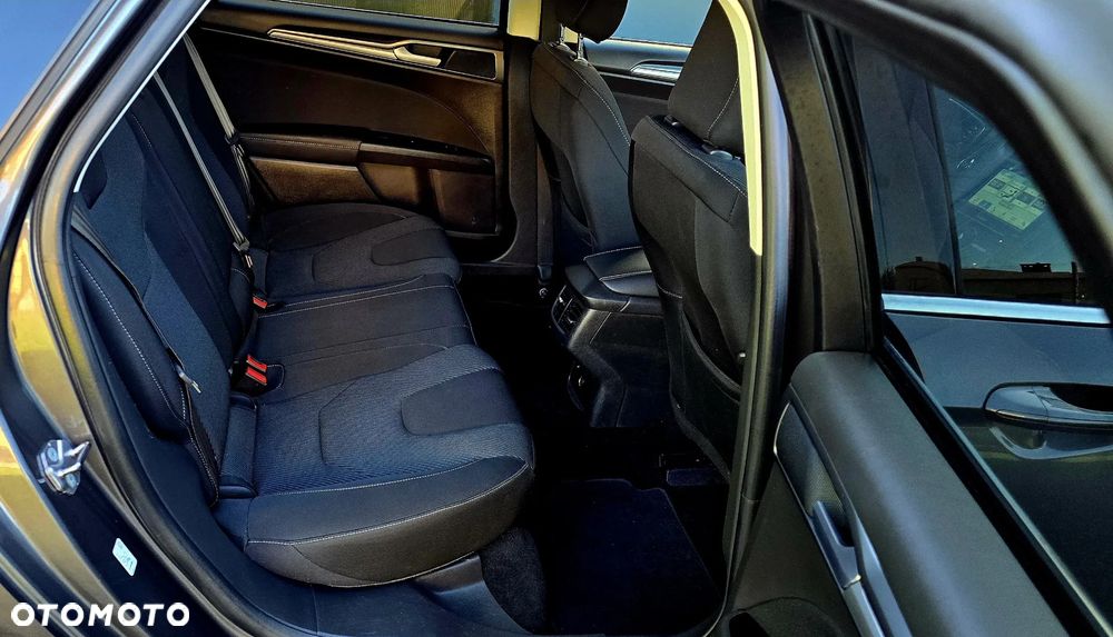 Ford Mondeo 2.0 EcoBlue Titanium - 29