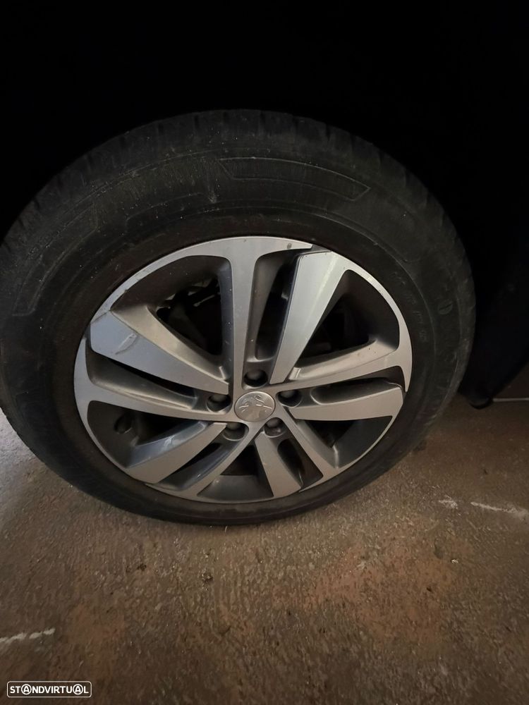 Jantes Peugeot Expert/Citroen Jumpy 215/60R17 - 2