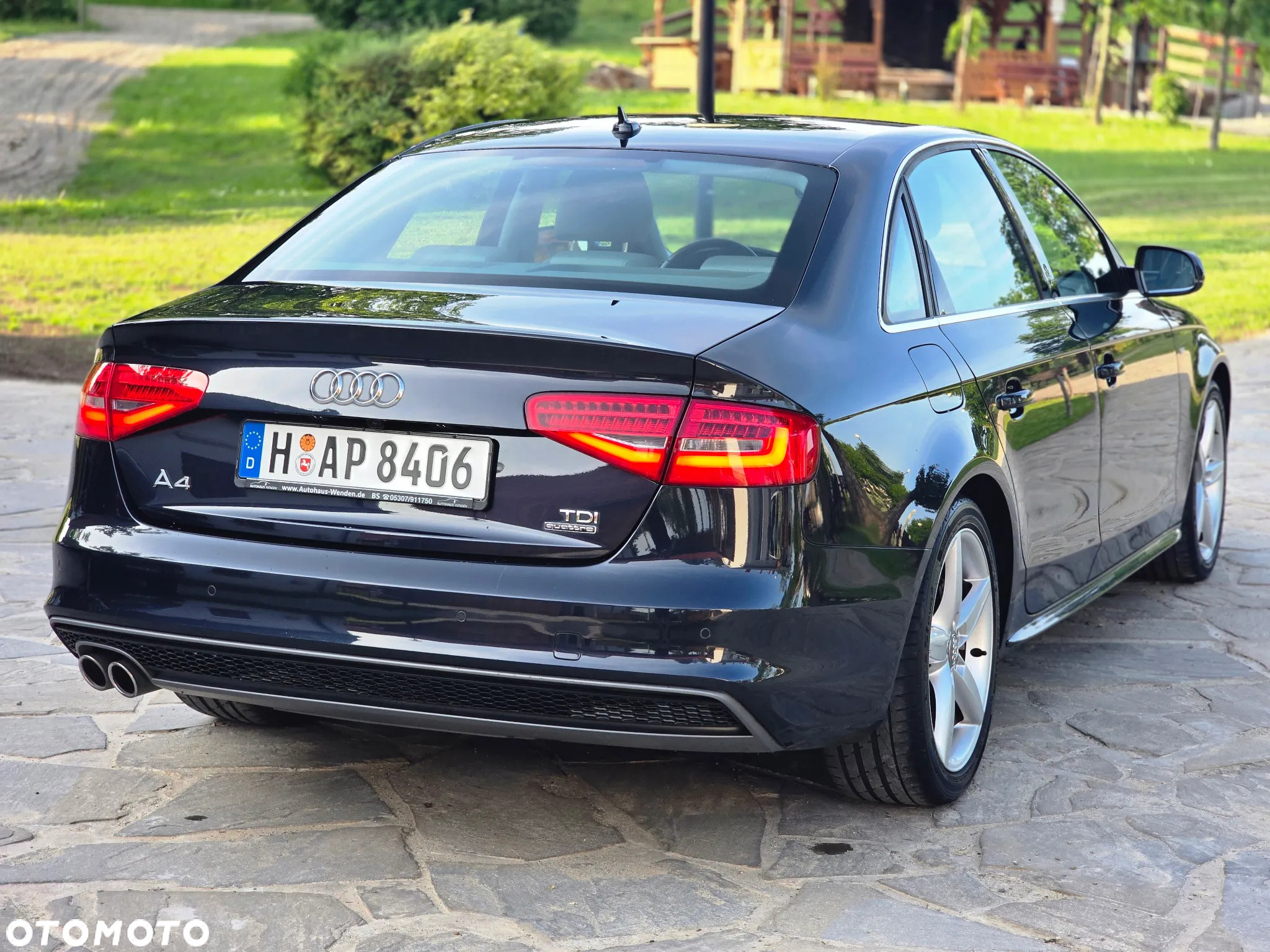 Audi A4 2.0 TDI DPF clean diesel quattro S tronic S line Sportpaket - 11