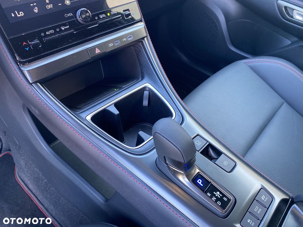 Lexus LBX 1.5 Hybrid Emotion - 22