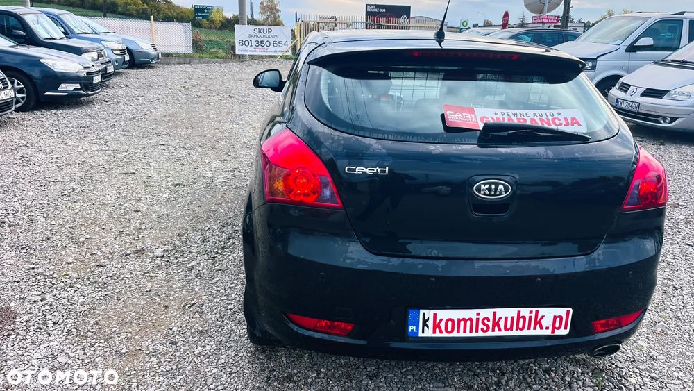 Kia Ceed - 18