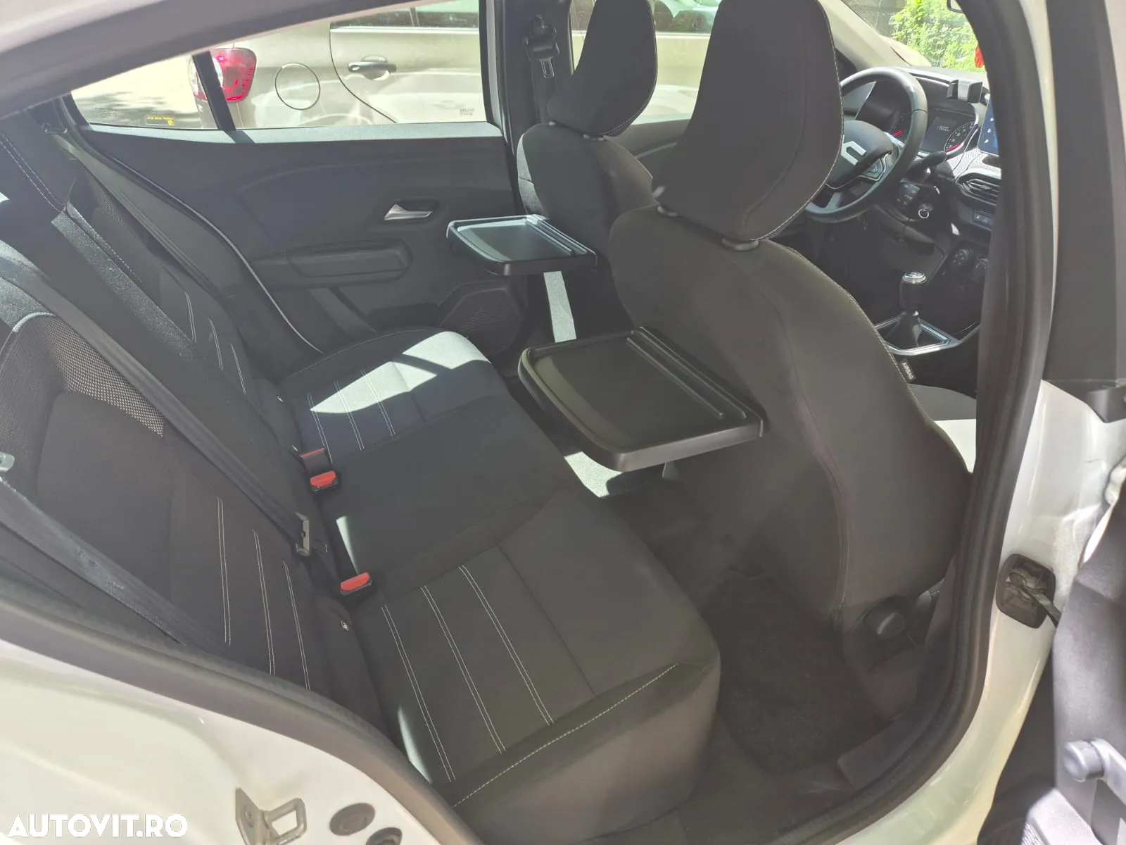 Dacia Logan TCe 90 MT6 Journey - 15