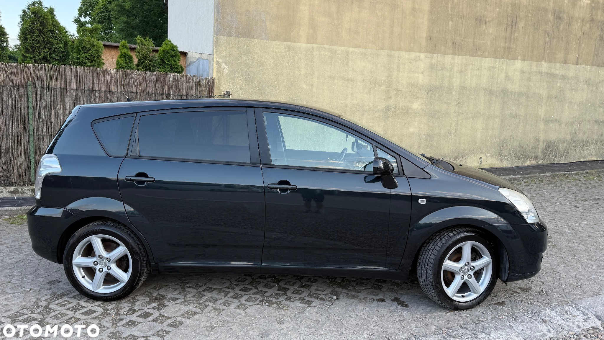 Toyota Corolla Verso - 3