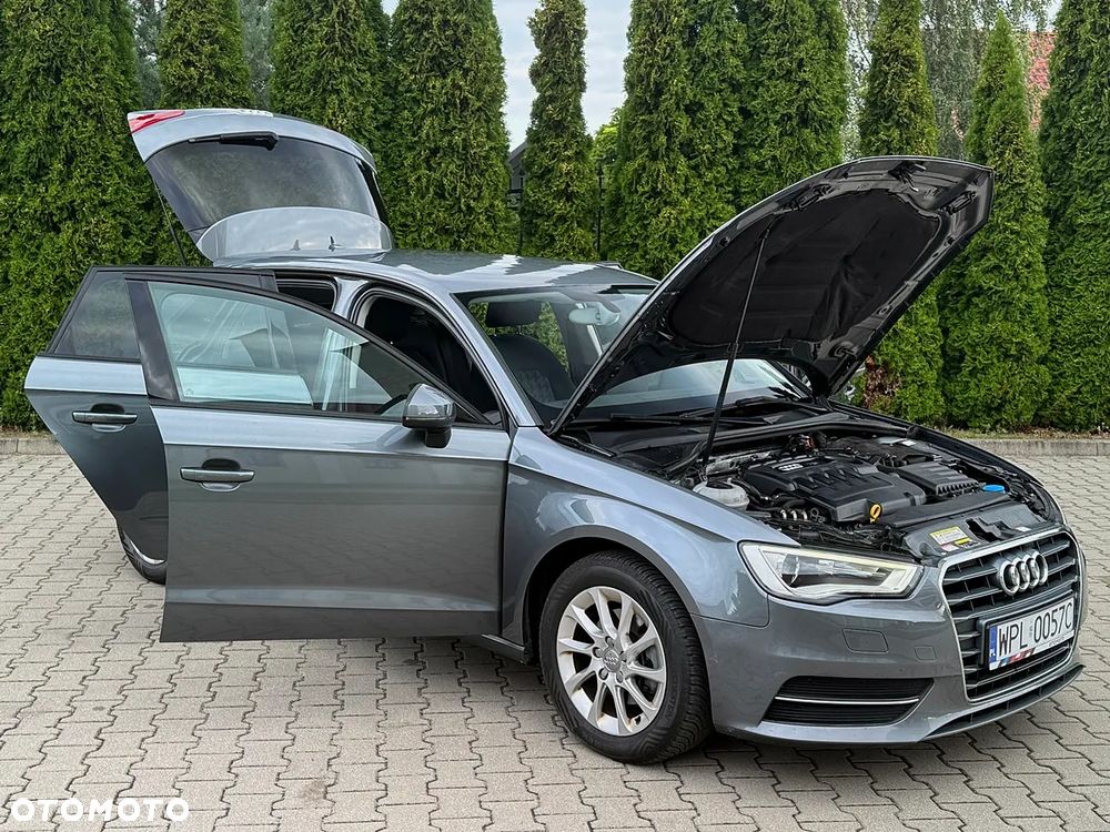 Audi A3 Sportback 1.6 TDI design - 34