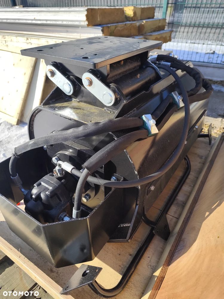 JCB 19C-1/LNT-800 - 2