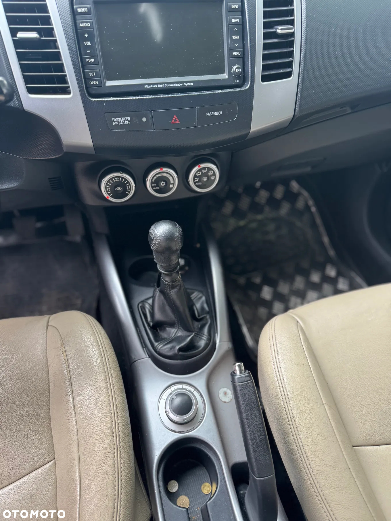 Mitsubishi Outlander 2.0 DID Intense - 17