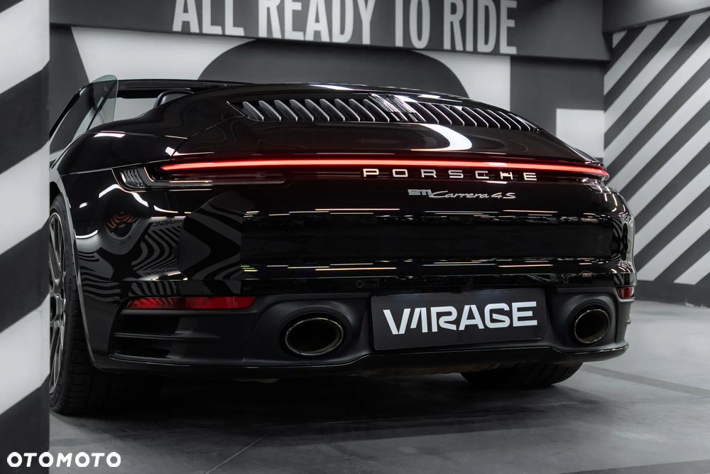 Porsche 911 Carrera 4S - 18