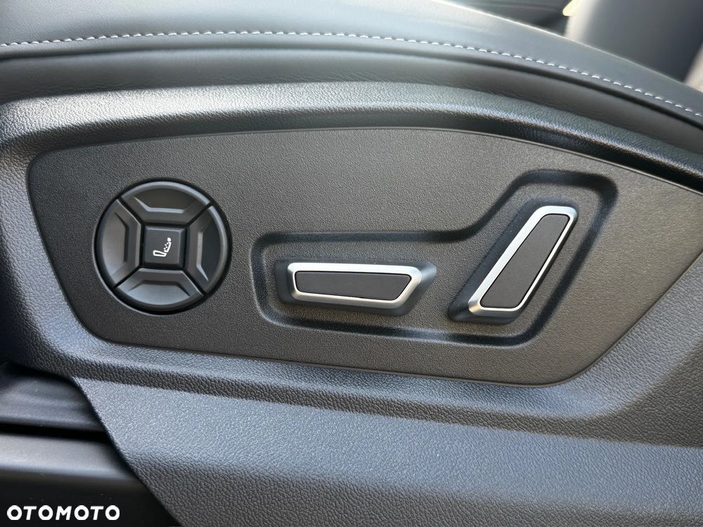 Audi Q7 TFSI e PHEV 360 kW Quattro S Line Tiptr - 31