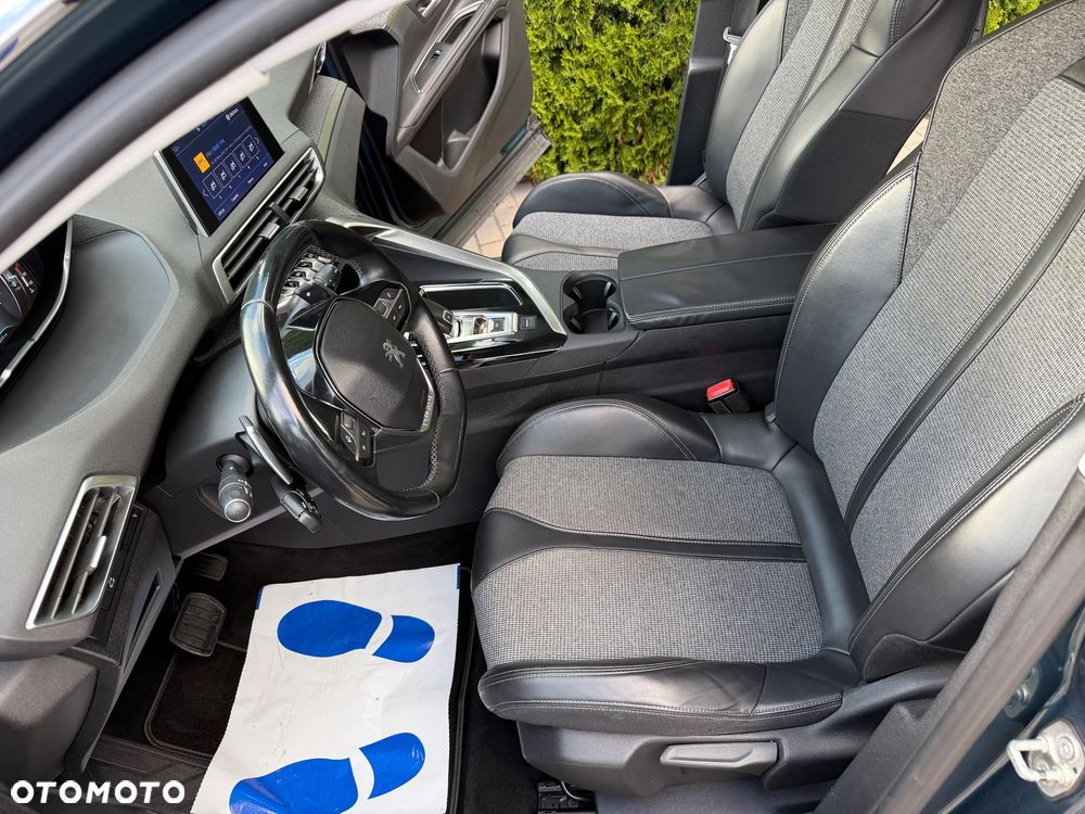 Peugeot 5008 BlueHDI 130 EAT8 Allure Business-Paket - 33