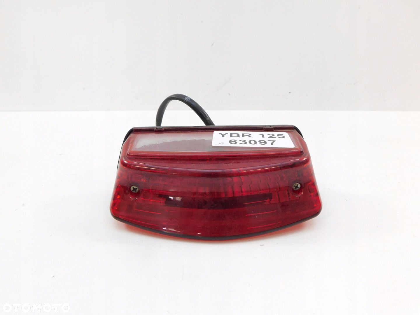 YAMAHA YBR 125 LAMPA TYLNA TYŁ - 2