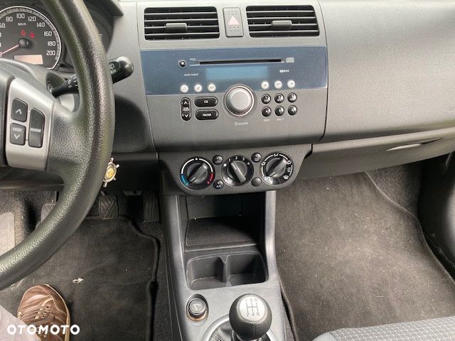 Suzuki Swift - 7