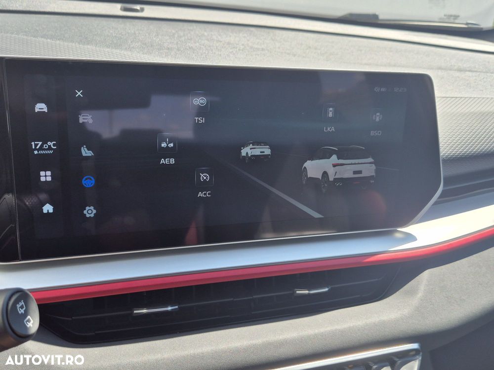 Geely Coolray - 27