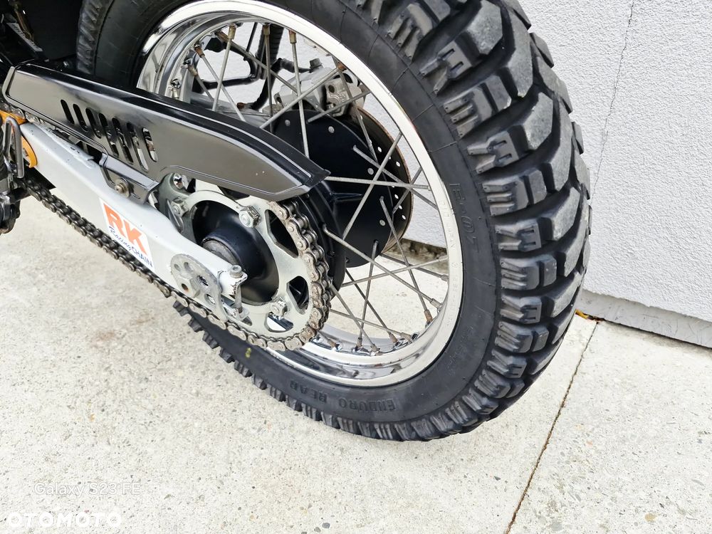 Yamaha XT - 22