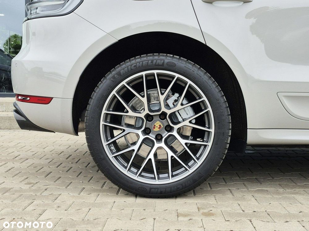 Porsche Macan - 10