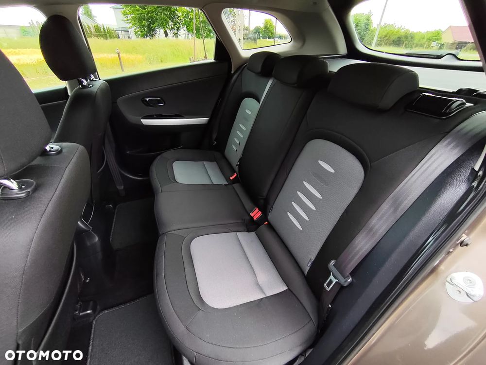Kia Ceed 1.6 CRDi 128 Fifa World Cup Edition - 26