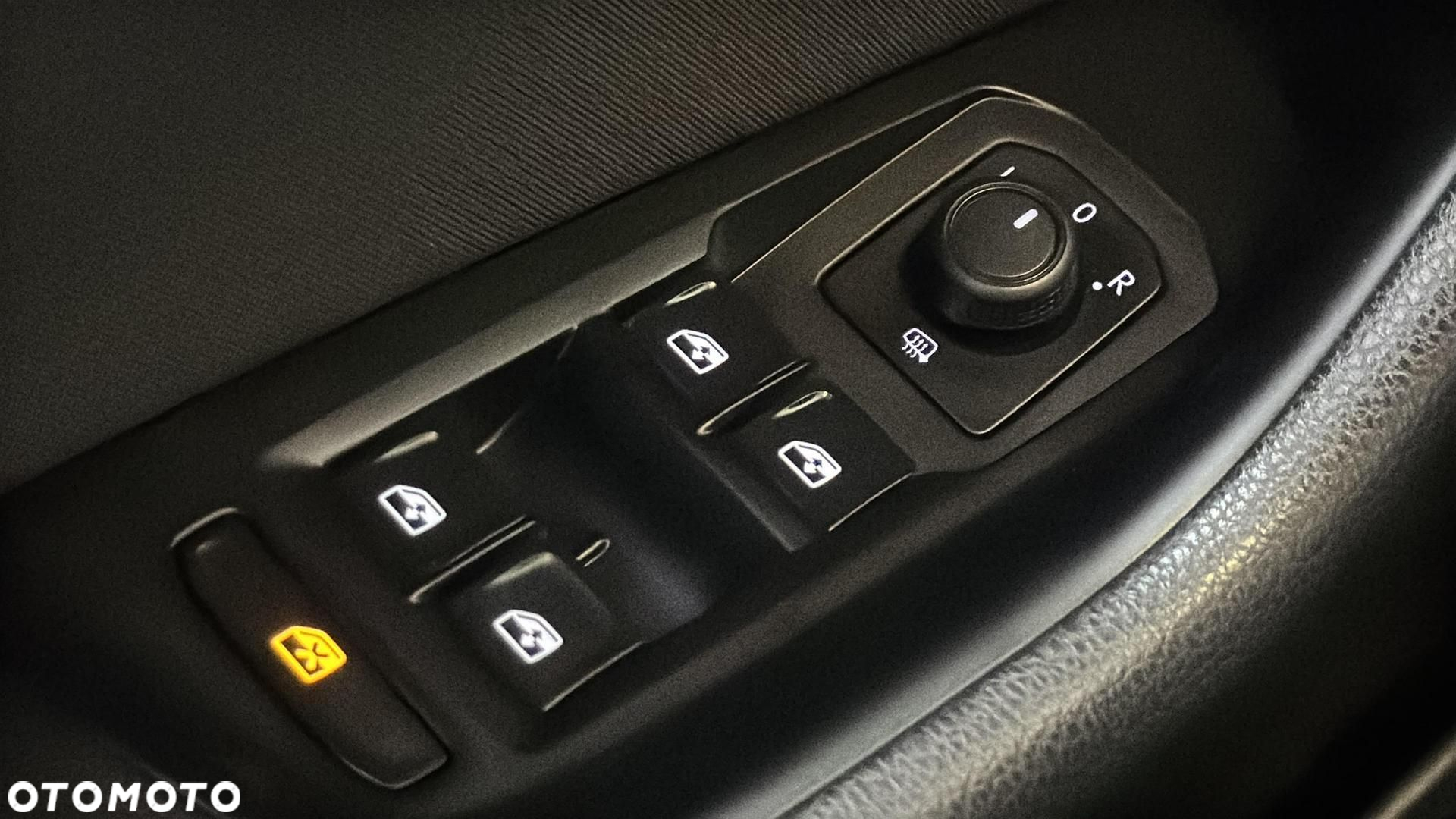 Volkswagen Passat 2.0 TDI EVO Essence - 32