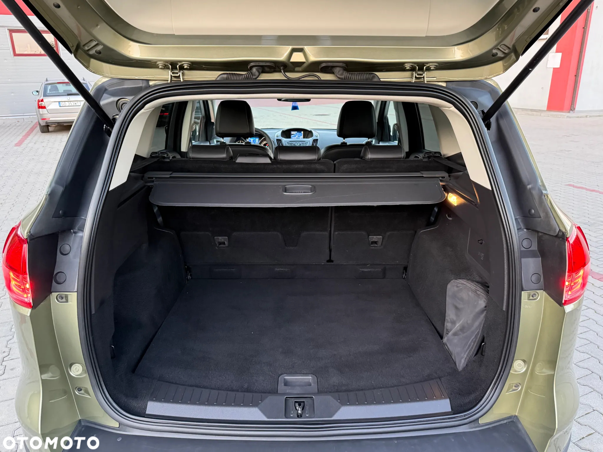 Ford Kuga 2.0 TDCi 4WD Titanium - 37