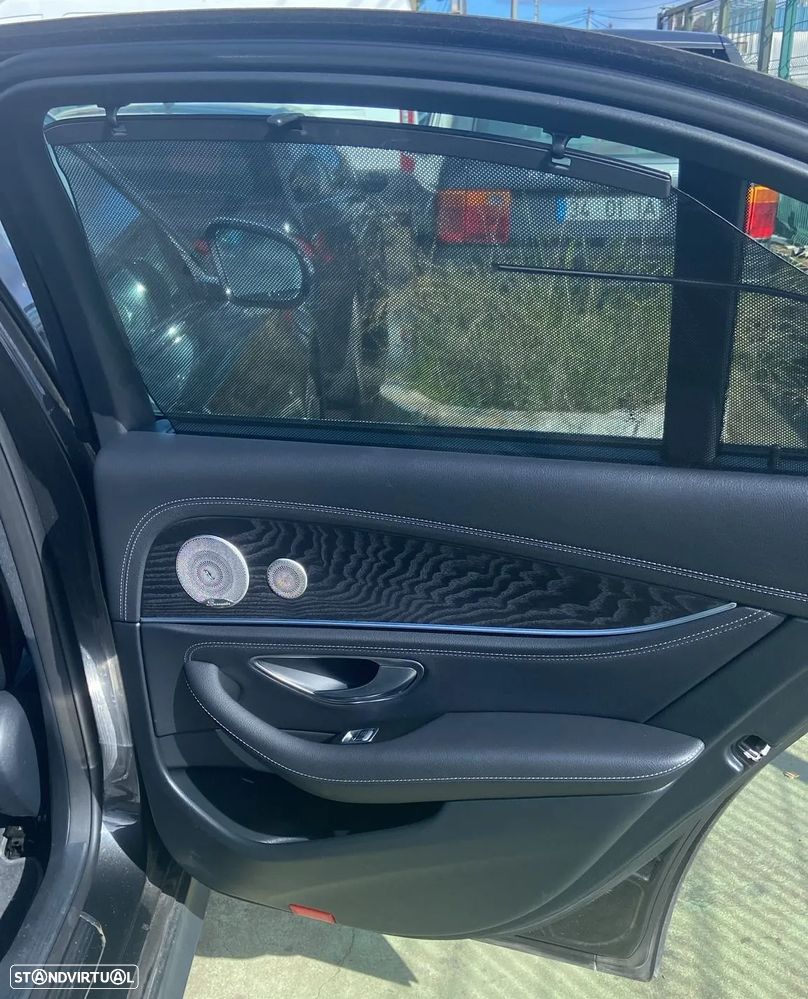 Mercedes-Benz E 300 de AMG Line - 14