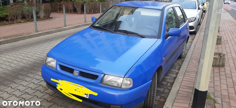 Seat Ibiza 1.0i Select - 1
