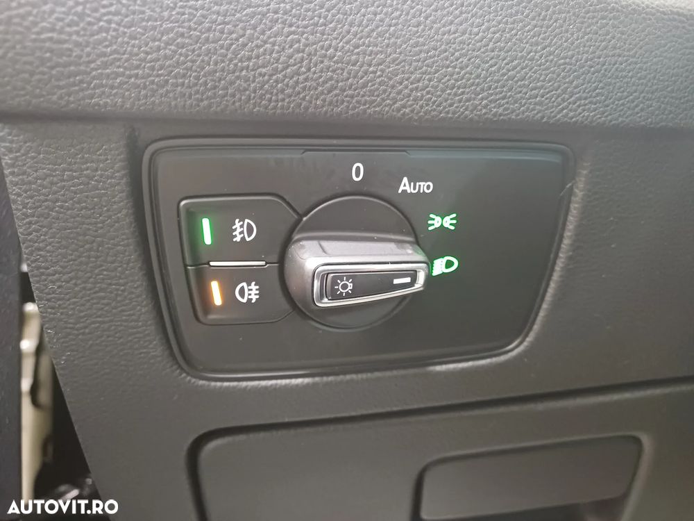 Volkswagen Passat 2.0 TDI DSG Highline - 12