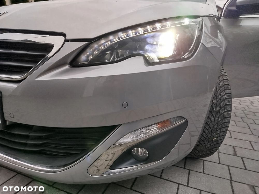 Peugeot 308 125 THP Allure - 14