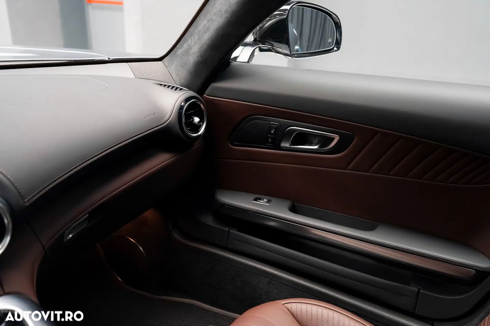 Mercedes-Benz AMG GT - 18