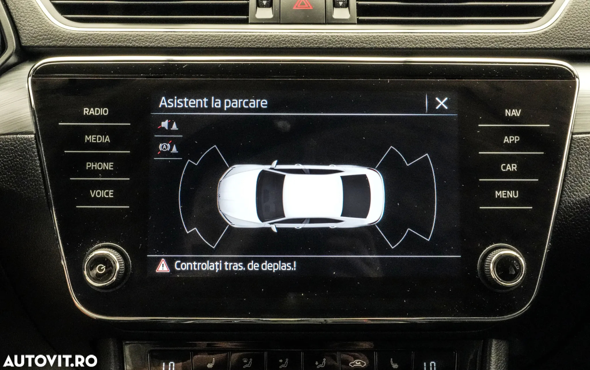 Skoda Superb 1.5 TSI DSG Ambition - 21