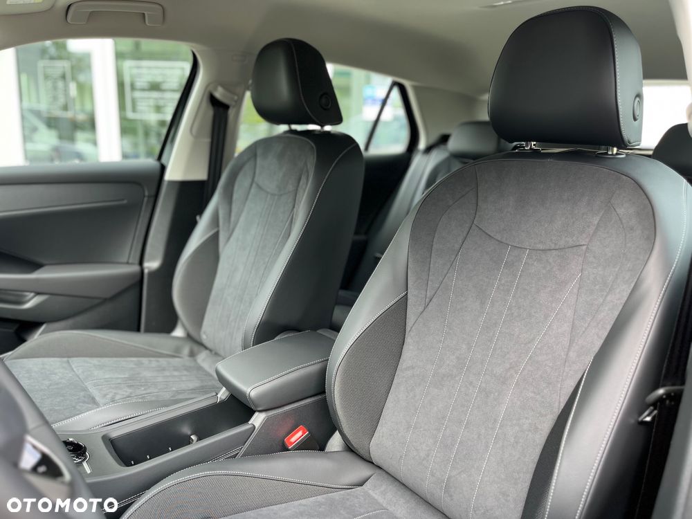 Volkswagen T-Roc 1.5 eTSI OPF DSG Style - 13