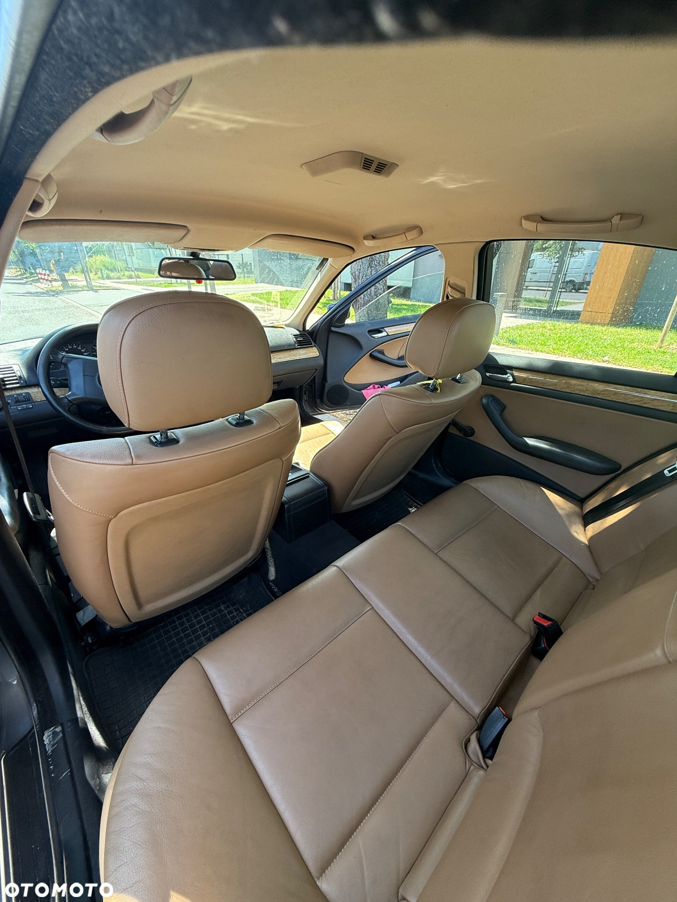 BMW Seria 3 318i - 4